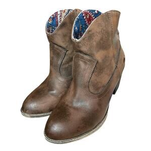 Rocket Dog Womenโs Sound Off Vintage Worn Western Boots Brown Size 8